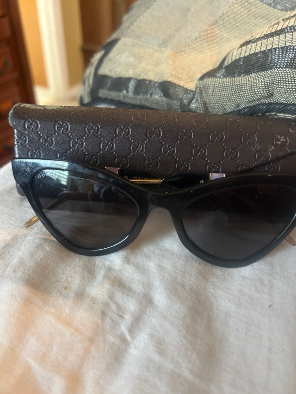 Gucci Black Sunglasses with Lavender Accents and Gold Hardware with case